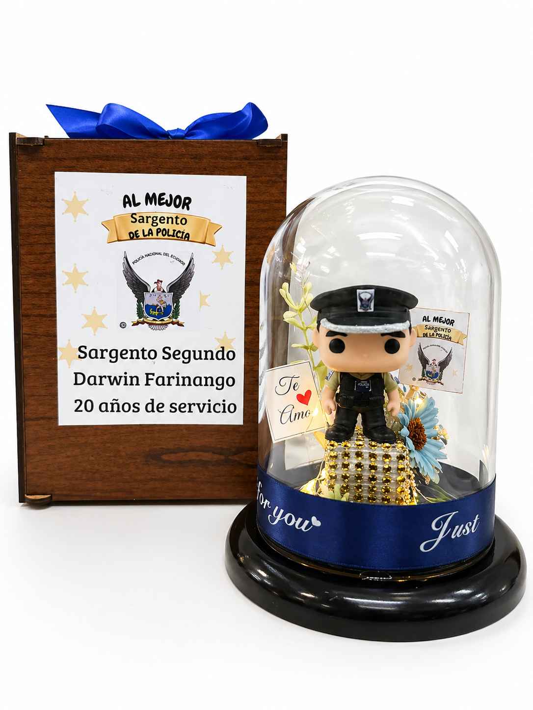 Funko de 7 cm + Cupula + Caja de Mdf